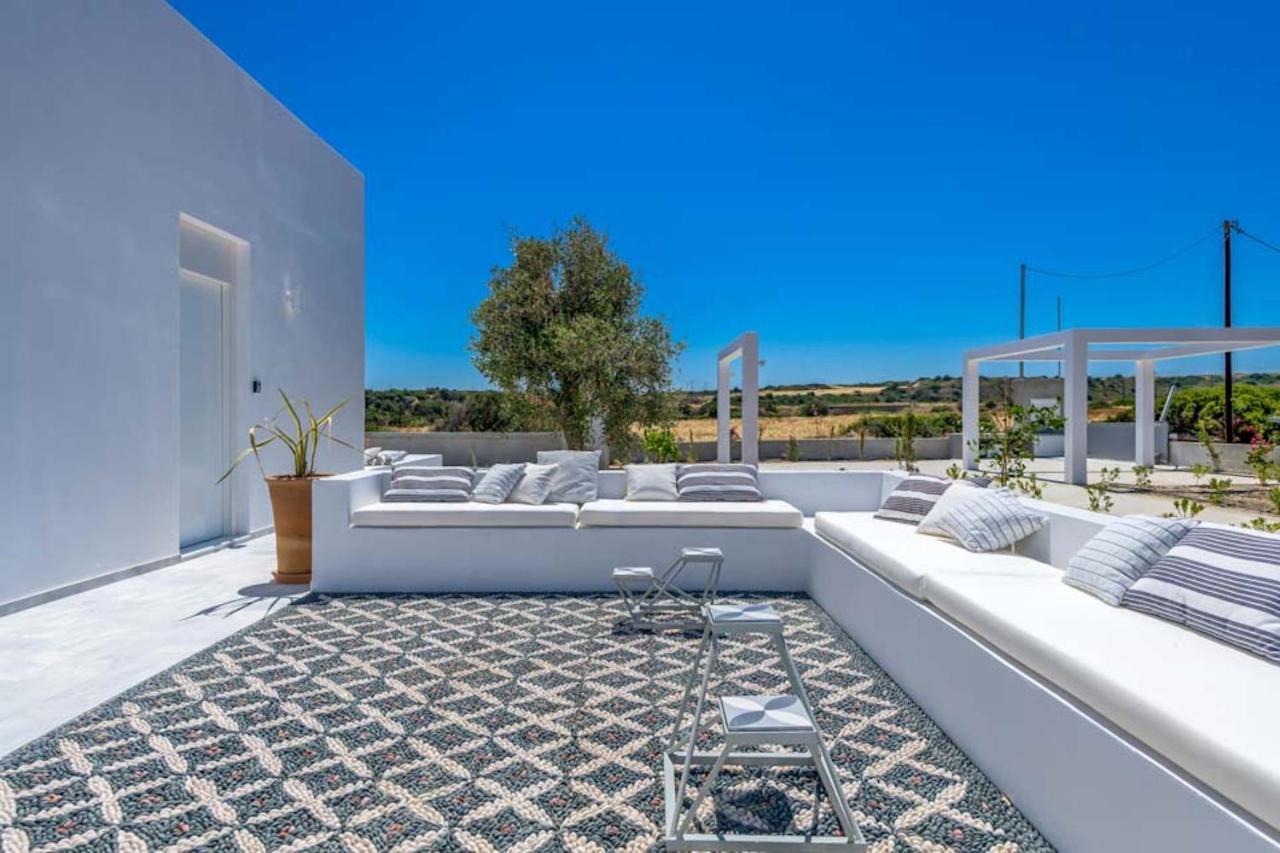 Seashore Beachfront Villa Lakhania Eksteriør billede